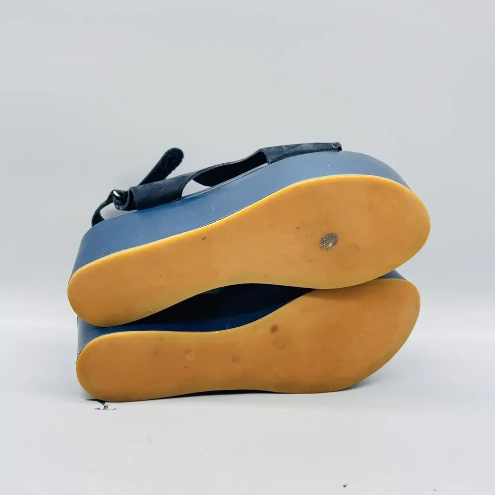 COS chic suede